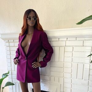 Dana Buchman- 100% Silk Purple Suit Jacket with black stone button detail